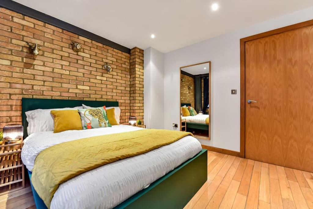 Spacious 2 Bed Urban Jungle Flat, Central London Exterior photo