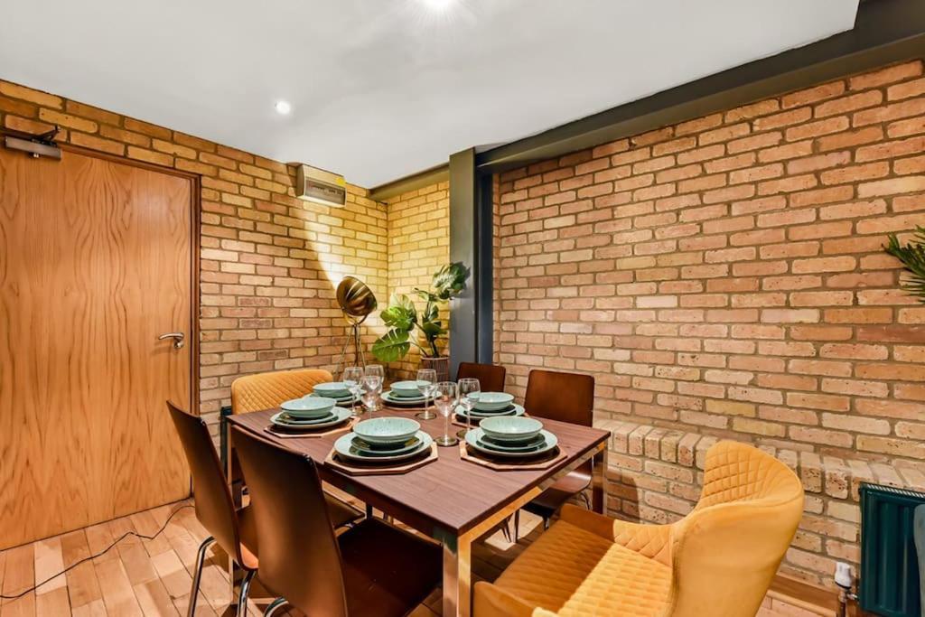 Spacious 2 Bed Urban Jungle Flat, Central London Exterior photo